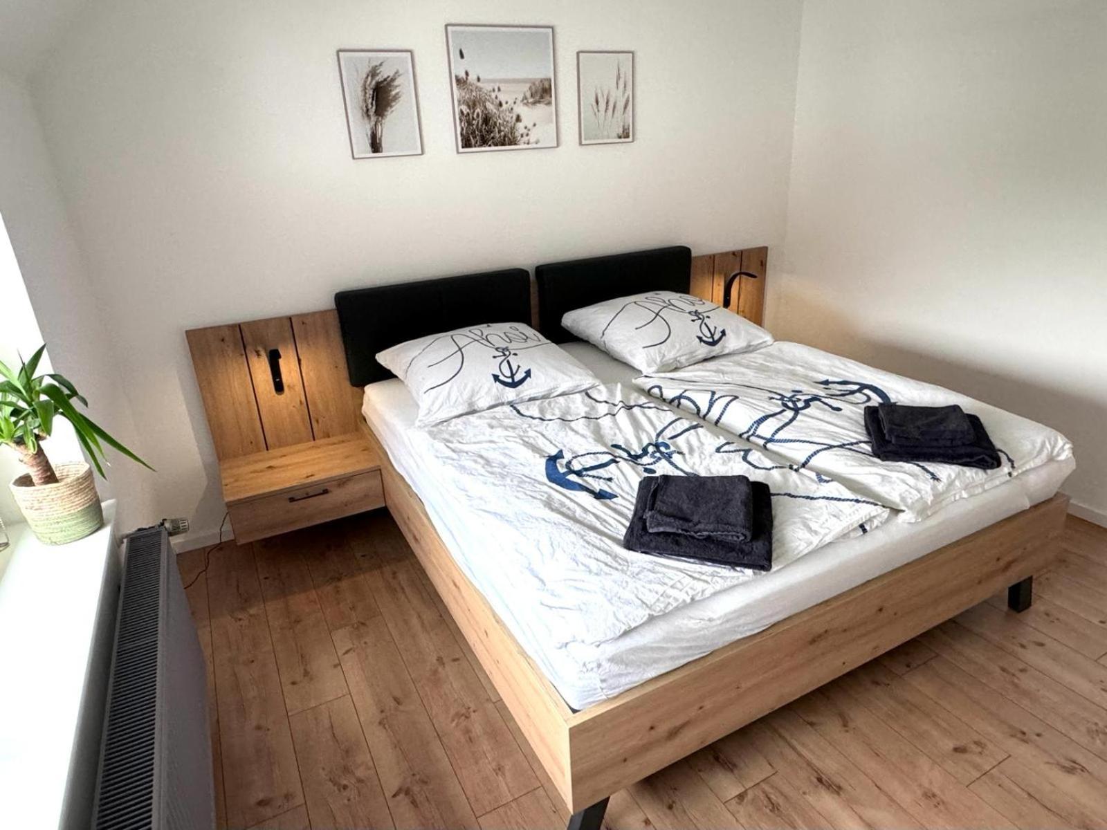Grosse Ferienwohnung In Ostseenaehe Schonberg  Buitenkant foto
